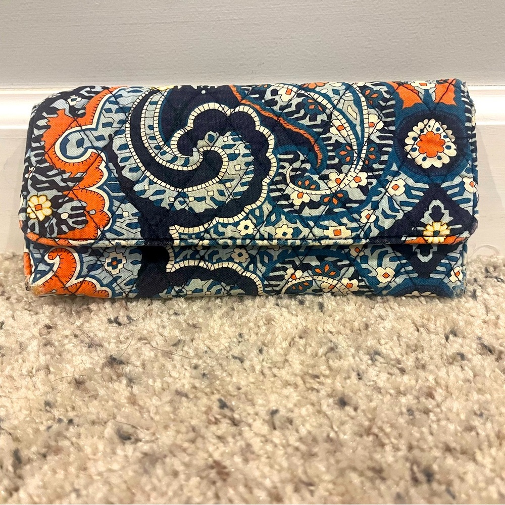 VERA BRADLEY WALLET